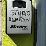 Blue Moon Self Catering 度假居 Dunkineely