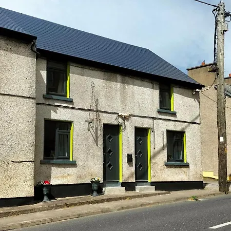 Blue Moon Self Catering *