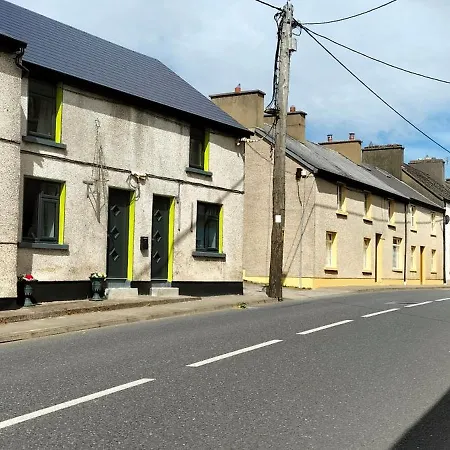 Blue Moon Self Catering *