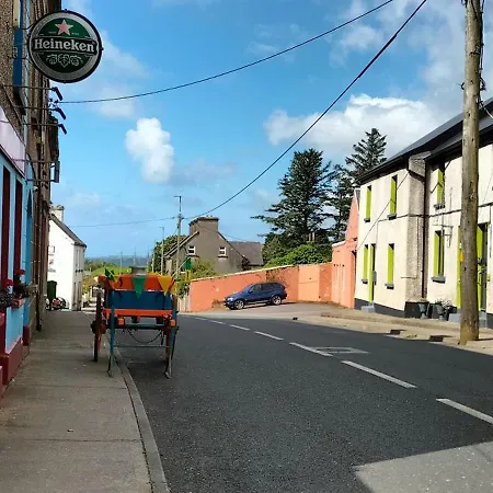 Blue Moon Self Catering Feriehus Dunkineely