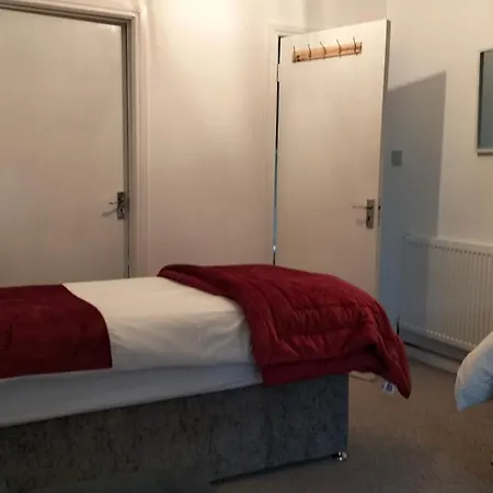 Blue Moon Rent A Feriehus Dunkineely