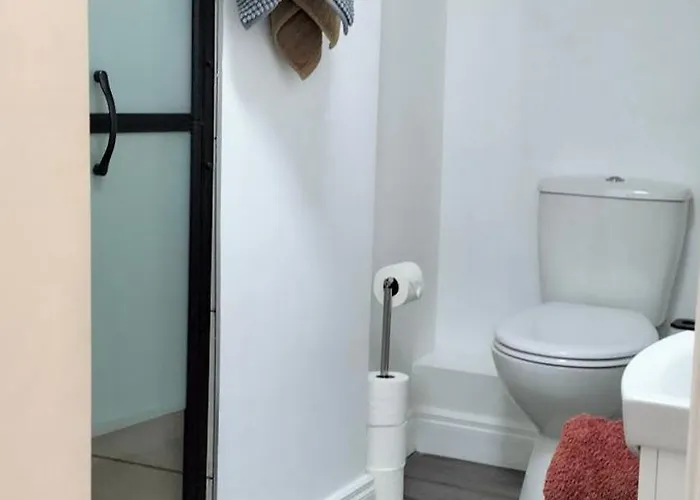 Blue Moon Self Catering *